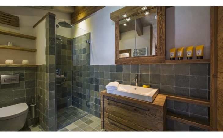 No.5 Penthouse, Verbier, Bathroom 2